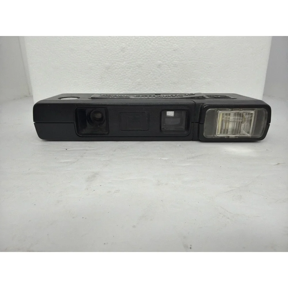 Kodak Ektralite 10 Pocket Camera Vintage 110 Film Point and Shoot Black